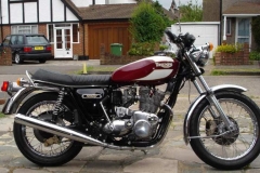 1975-triumph-trident-t160-3-902x570