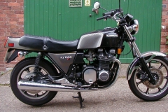 kawasaki-z-1000-st-09
